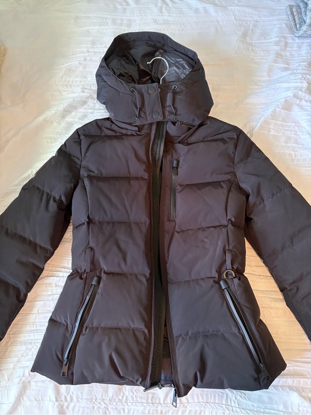 Zara Women's Black Hooded Quilted Puffer Jacket